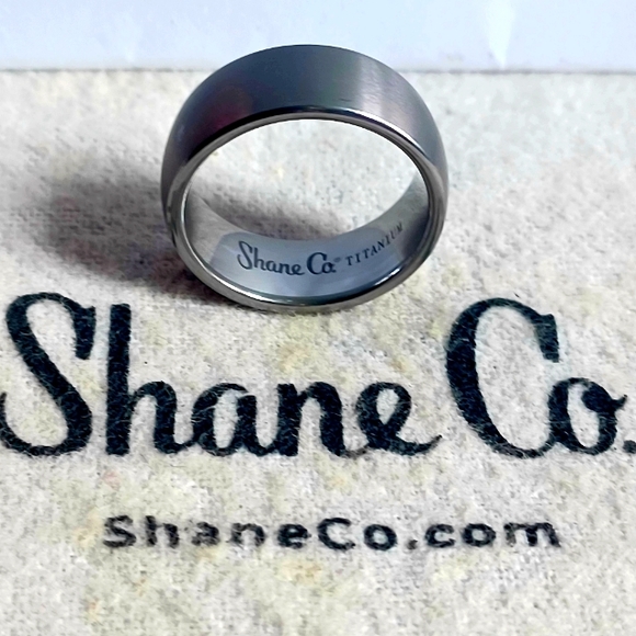 Shane & Co Titanium (8mm) Men Ring Size 8 - Picture 3 of 7
